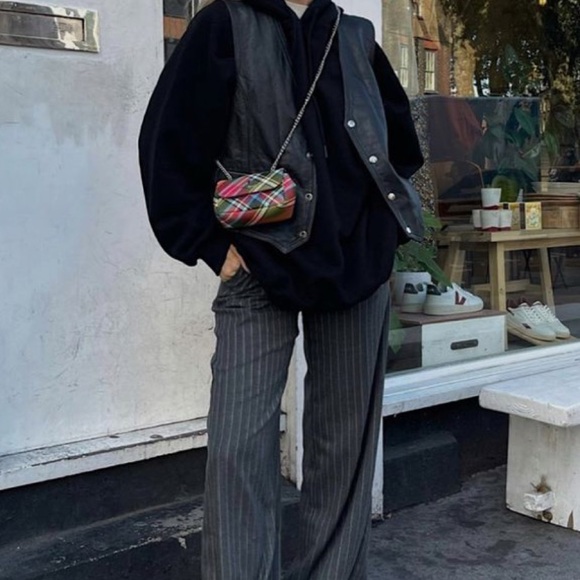 Black Danier leather vest - Picture 7 of 9